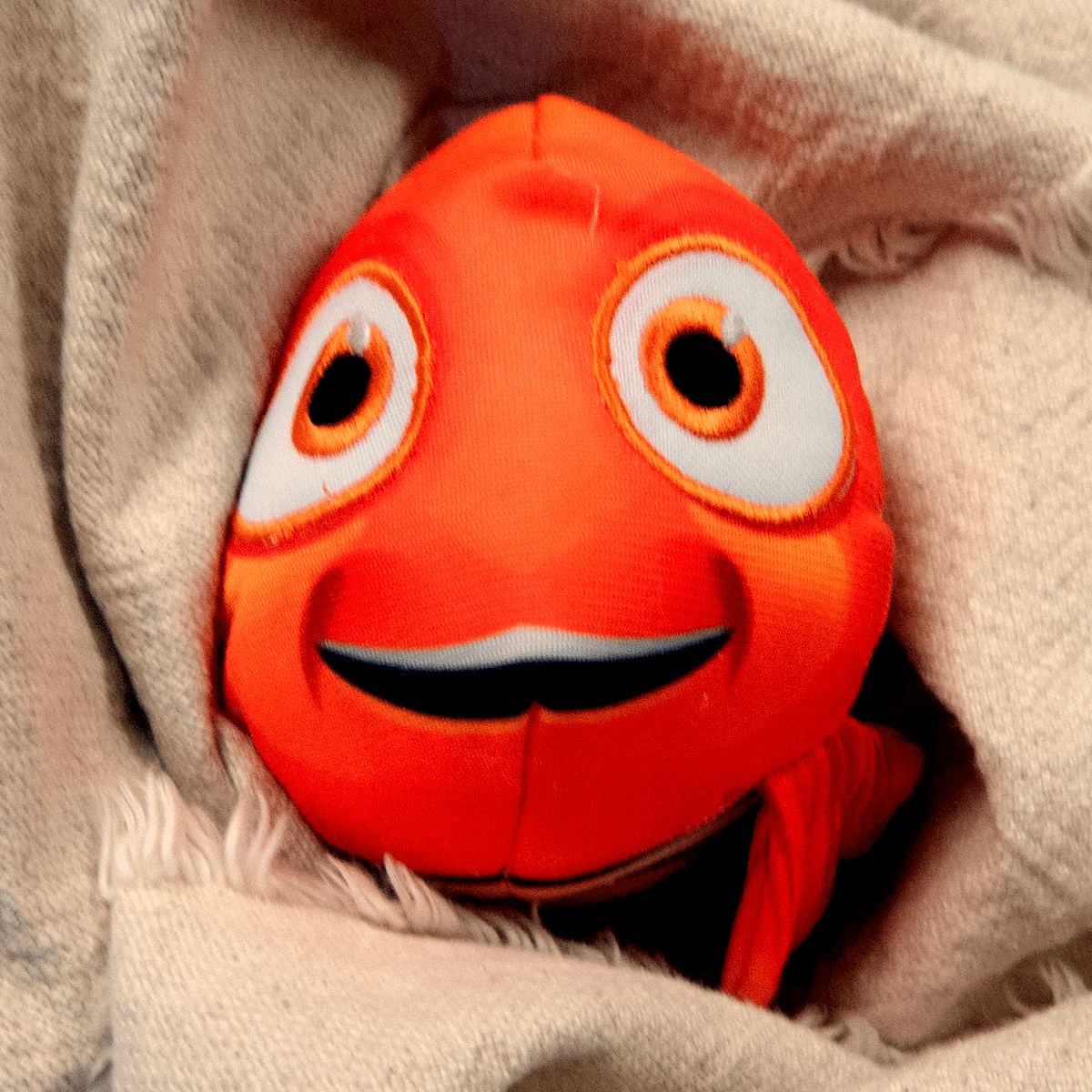 Hitta Nemo - rolig hundleksak i tyg